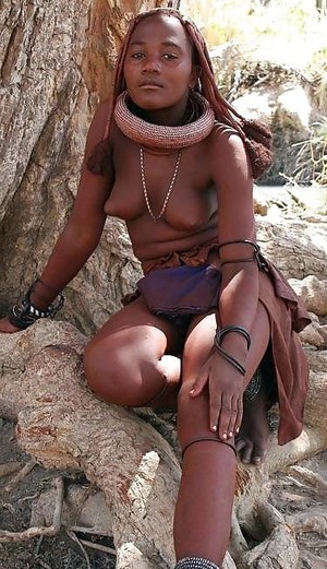 Bazı kabile doğal Afrikalı kızlar,