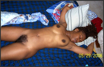 Black Amateur Stolen Nudes - Stolen photos with naked amateur.