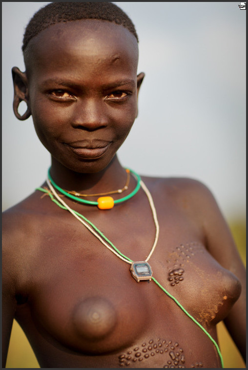 African Nudist - Porn Core Thumbnails : A Suri girl.